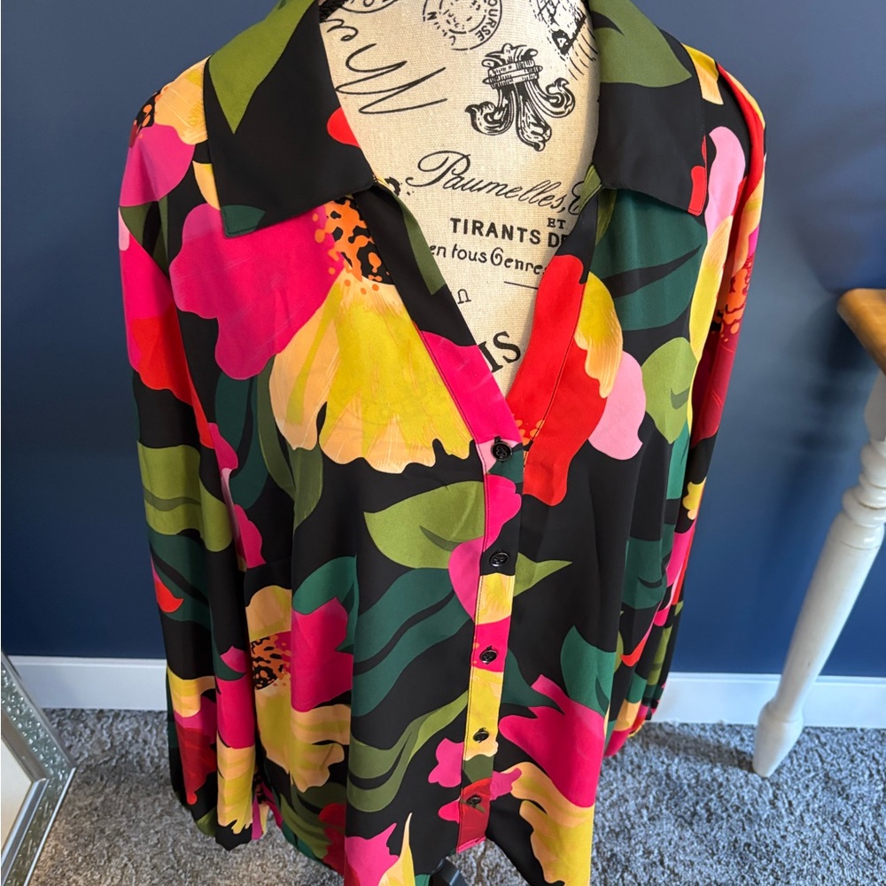 Cabi Flora Blouse Size XL NWOT